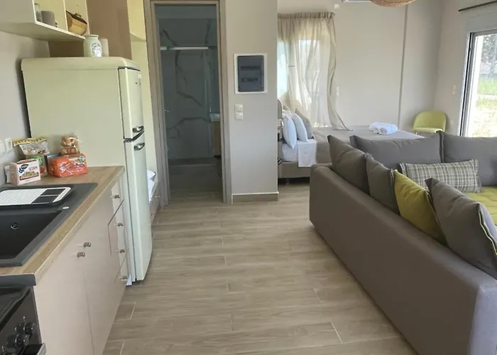 Whte One Bedroom Villa *